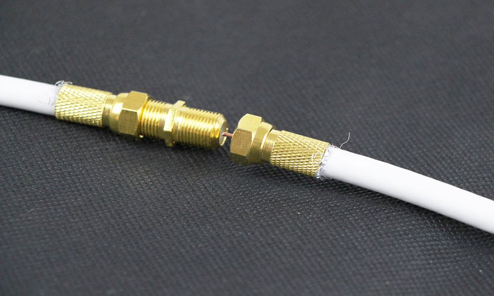 Überprüfen Sie regelmäßig TV-Kabel und -Anschlüsse: Ein umfassender Leitfaden zur Sicherstellung optimaler Leistung